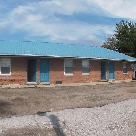 Colonial Motel Marshalltown Bagian luar foto